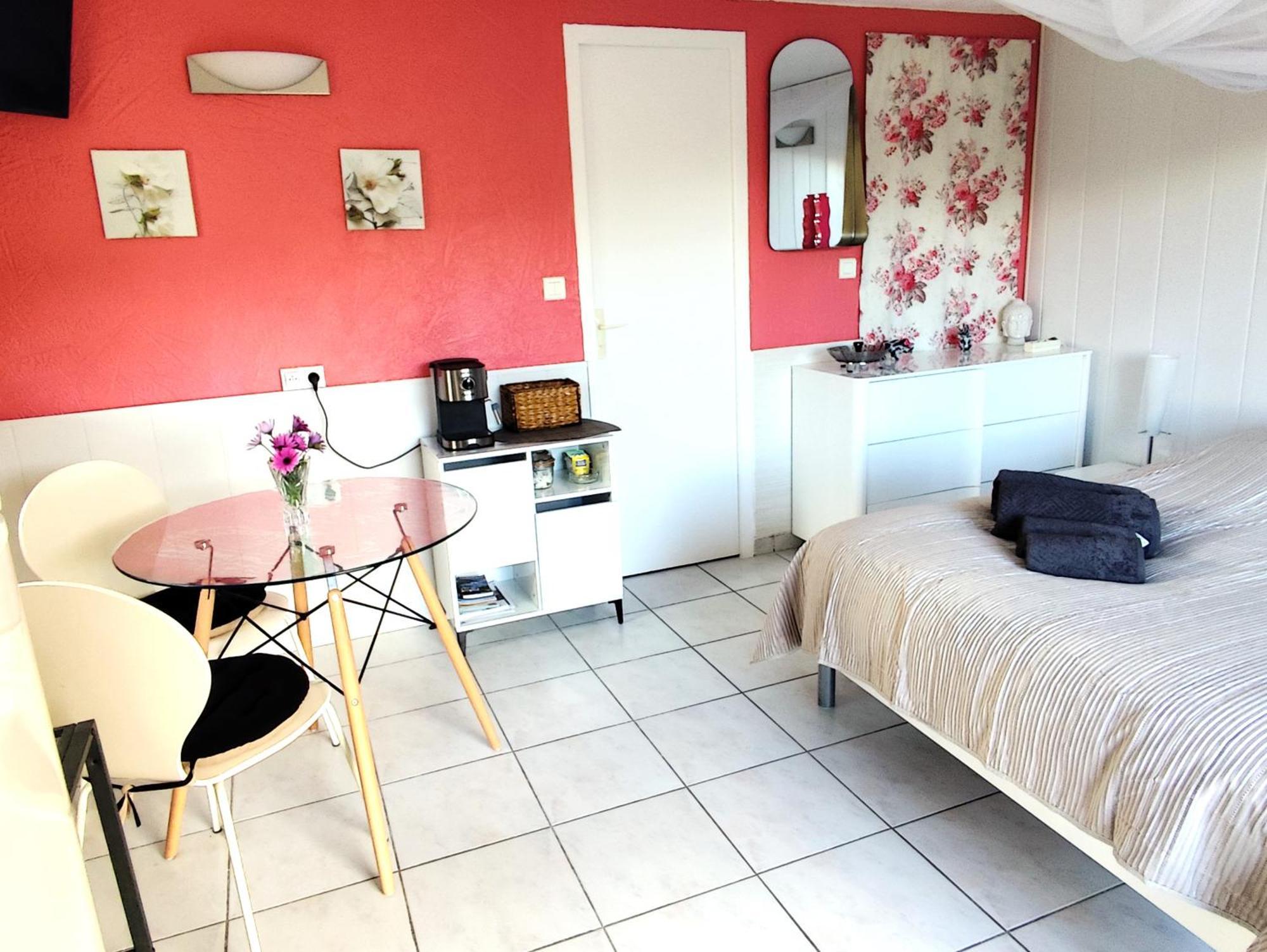 Studio Le Romantique A 20 Kms De Nice Bendéjun Buitenkant foto