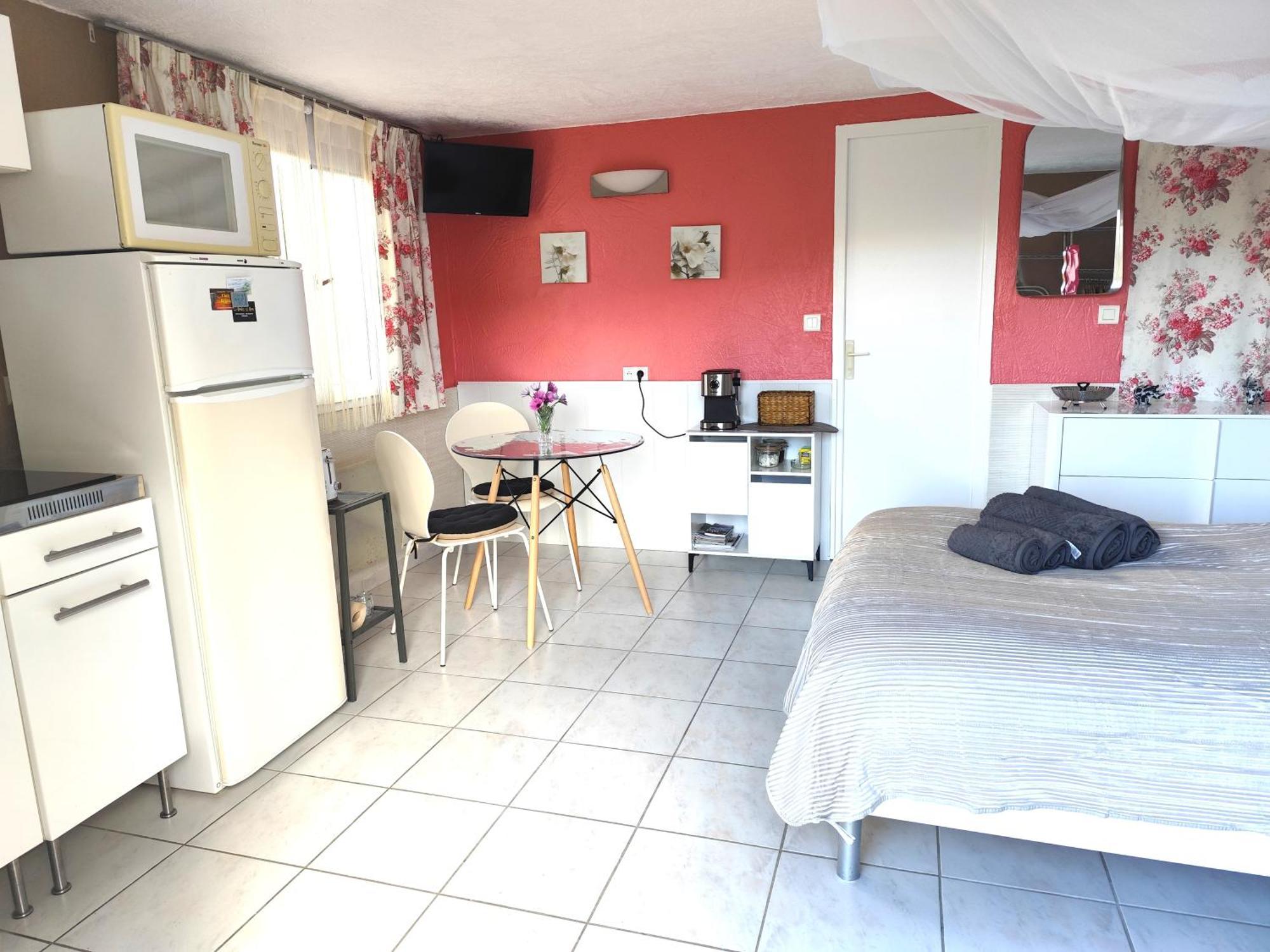 Studio Le Romantique A 20 Kms De Nice Bendéjun Buitenkant foto